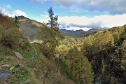 87 Scendendo nel valloncello dell'Agheta